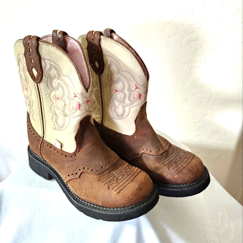 Justin Boots Brown and Cream Western Heeled Boots